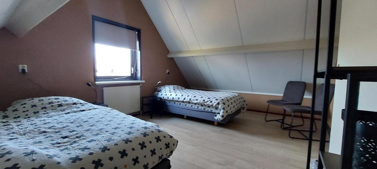 Huske Twa Villa Oudwoude Buitenkant foto